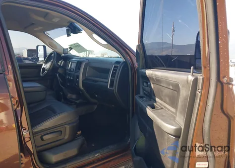 2015 Ram 2500 St z USA, uszkodzony, nr VIN 3C6UR5HLXFG507311